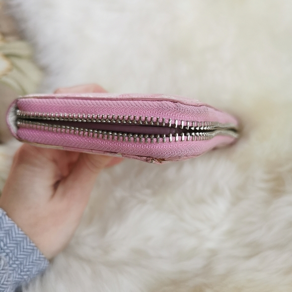 Coach Wallet - Picture 5 of 9